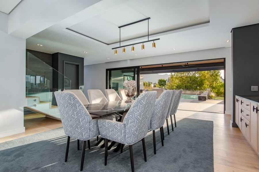 5 Bedroom Property for Sale in Val De Vie Estate Western Cape